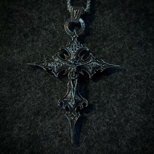 ☦︎ Y2K Cross Crucifix Necklace ☦︎